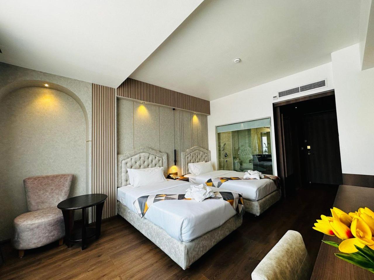 Harmony Phnom Penh Hotel Bagian luar foto